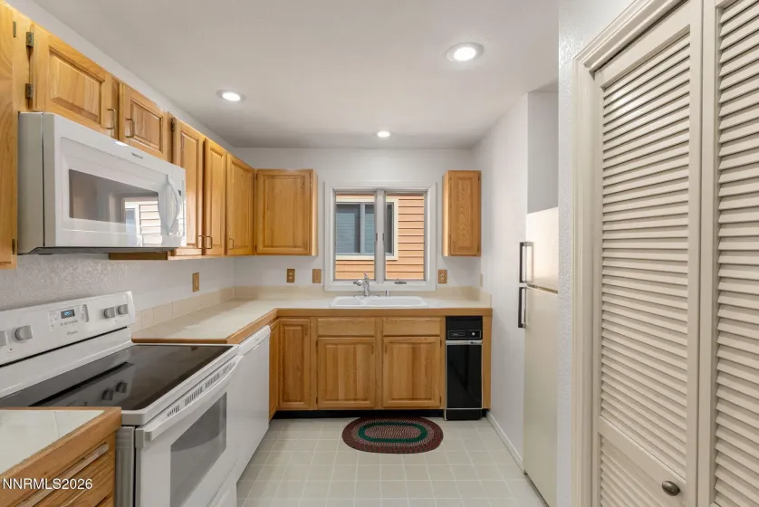 120 Village, Incline Village, Nevada 89451, 2 Bedrooms Bedrooms, ,2 BathroomsBathrooms,Residential,Residential,Village,260003641