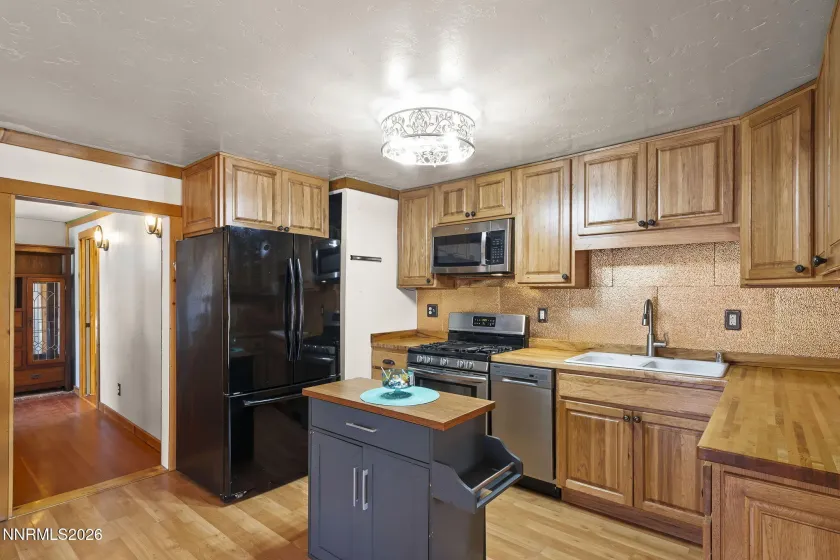 421 14th, Sparks, Nevada 89431, 2 Bedrooms Bedrooms, ,1 BathroomBathrooms,Residential,Residential,14th,260002779