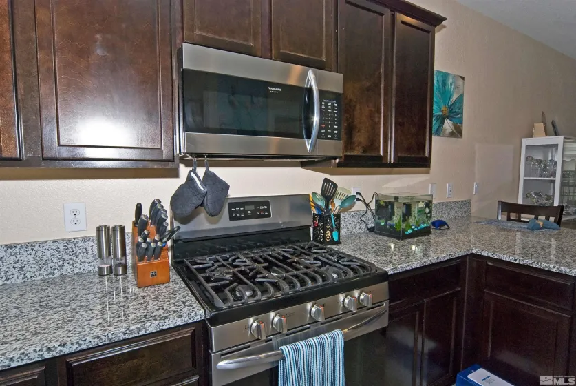 3006 Sterling Ridge, Sparks, Nevada 89431, 2 Bedrooms Bedrooms, ,3 BathroomsBathrooms,Residential,Residential,Sterling Ridge,260003643