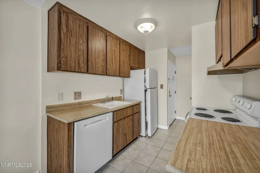 1551 Delucchi, Reno, Nevada 89502, 2 Bedrooms Bedrooms, ,1 BathroomBathrooms,Residential,Residential,Delucchi,260003644