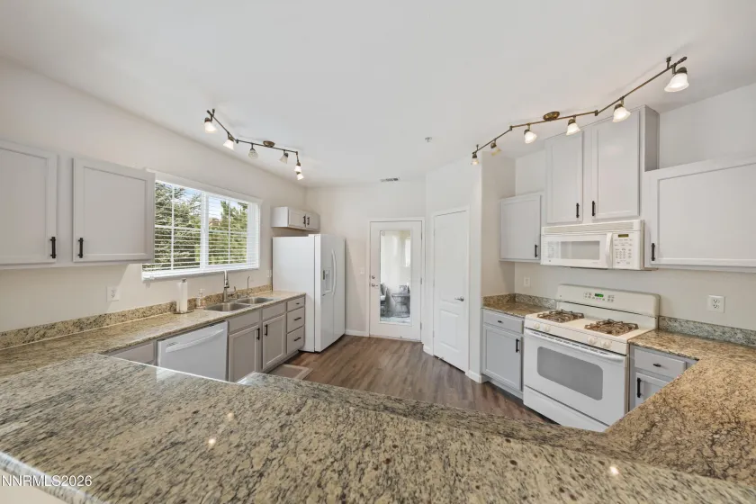 9050 Double R, Reno, Nevada 89521, 2 Bedrooms Bedrooms, ,2 BathroomsBathrooms,Residential,Residential,Double R,260003649