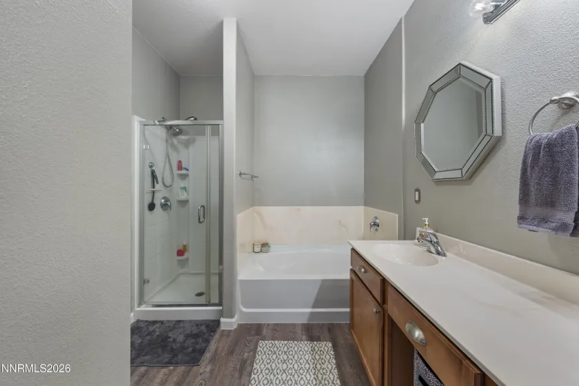 9050 Double R, Reno, Nevada 89521, 2 Bedrooms Bedrooms, ,2 BathroomsBathrooms,Residential,Residential,Double R,260003649