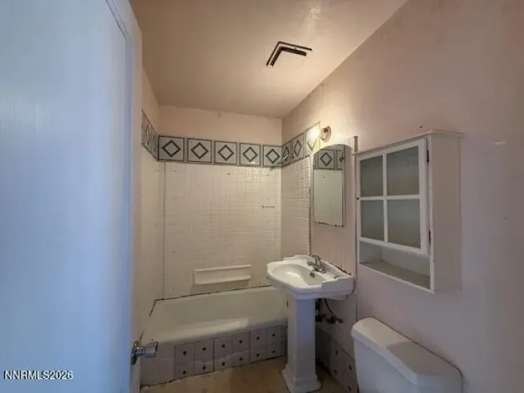 1809 K, Sparks, Nevada 89431, 4 Bedrooms Bedrooms, ,2 BathroomsBathrooms,Residential,Residential,K,260003650