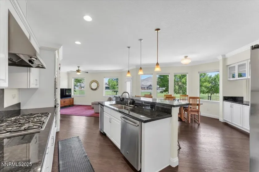 1636 Robb, Carson City, Nevada 89703, 3 Bedrooms Bedrooms, ,3 BathroomsBathrooms,Residential,Residential,Robb,260003651