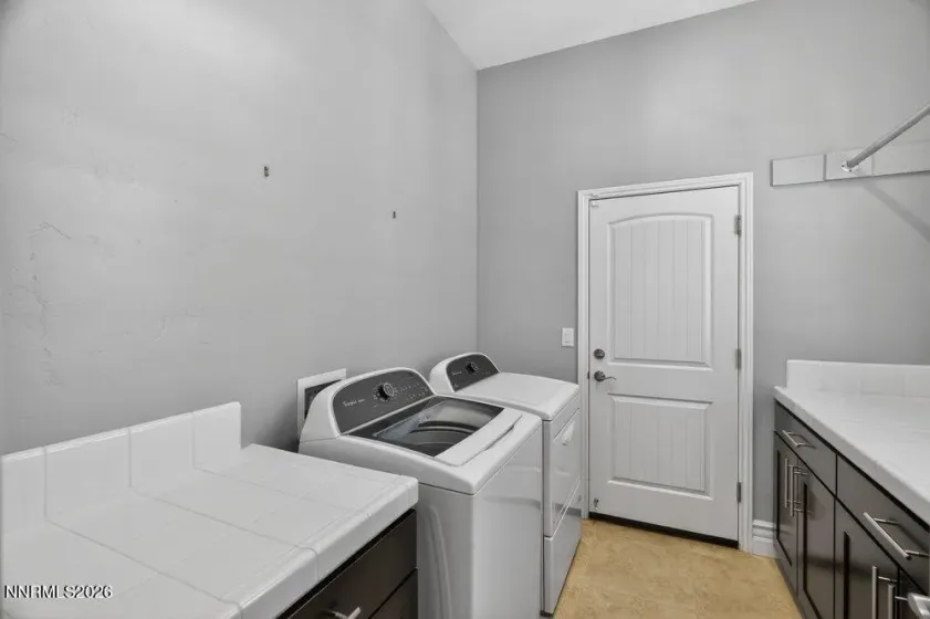 4848 Jacmel, Sparks, Nevada 89436, 5 Bedrooms Bedrooms, ,3 BathroomsBathrooms,Residential,Residential,Jacmel,260003653