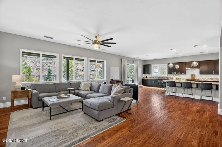 4848 Jacmel, Sparks, Nevada 89436, 5 Bedrooms Bedrooms, ,3 BathroomsBathrooms,Residential,Residential,Jacmel,260003653