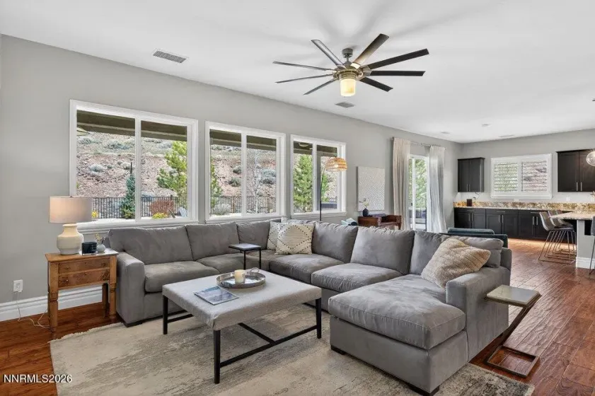 4848 Jacmel, Sparks, Nevada 89436, 5 Bedrooms Bedrooms, ,3 BathroomsBathrooms,Residential,Residential,Jacmel,260003653