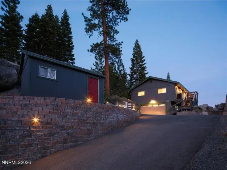 325 Barton, Stateline, Nevada 89449, 4 Bedrooms Bedrooms, ,3 BathroomsBathrooms,Residential,Residential,Barton,260003658