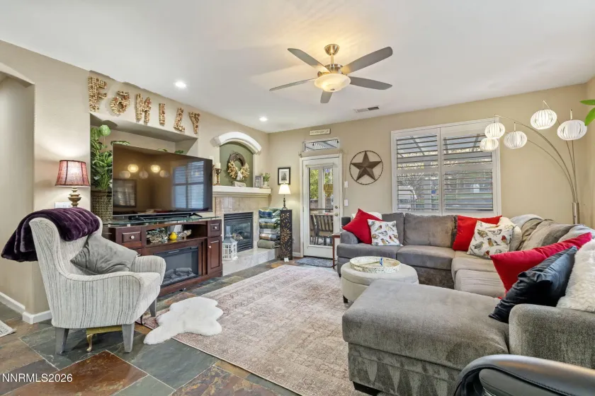 3239 Banestone, Sparks, Nevada 89436, 3 Bedrooms Bedrooms, ,3 BathroomsBathrooms,Residential,Residential,Banestone,260001128