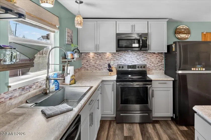 1890 Lander, Reno, Nevada 89509, 3 Bedrooms Bedrooms, ,2 BathroomsBathrooms,Residential,Residential,Lander,260003659