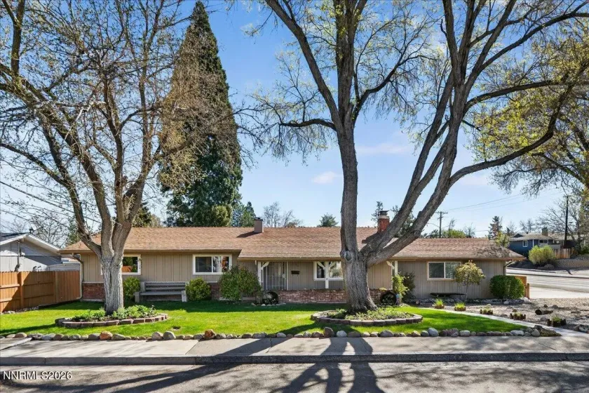 1890 Lander, Reno, Nevada 89509, 3 Bedrooms Bedrooms, ,2 BathroomsBathrooms,Residential,Residential,Lander,260003659