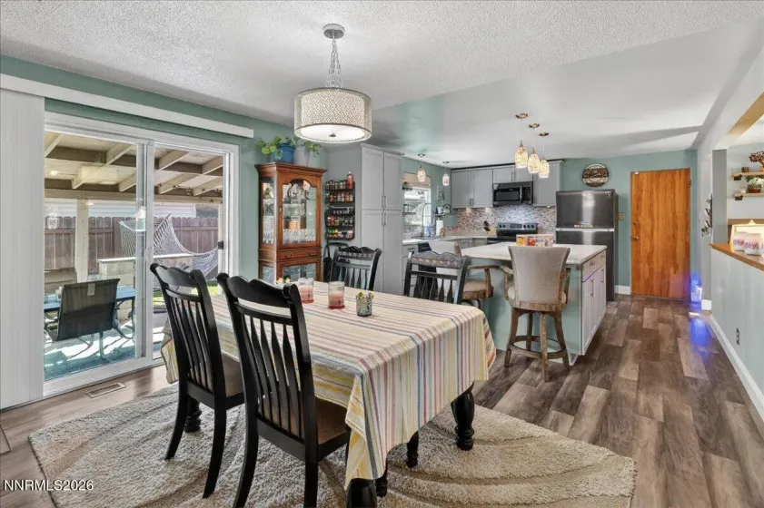 1890 Lander, Reno, Nevada 89509, 3 Bedrooms Bedrooms, ,2 BathroomsBathrooms,Residential,Residential,Lander,260003659