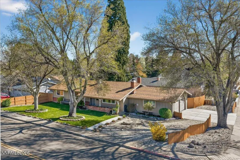 1890 Lander, Reno, Nevada 89509, 3 Bedrooms Bedrooms, ,2 BathroomsBathrooms,Residential,Residential,Lander,260003659