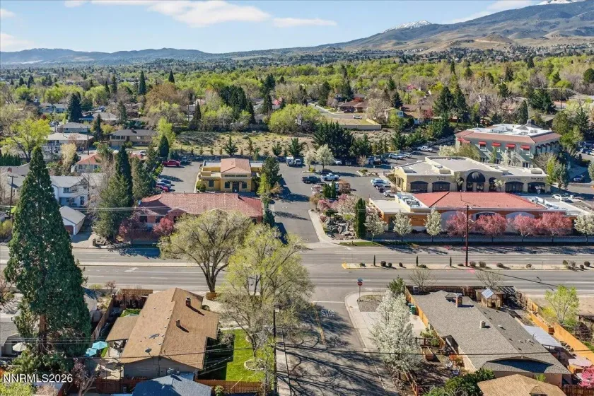 1890 Lander, Reno, Nevada 89509, 3 Bedrooms Bedrooms, ,2 BathroomsBathrooms,Residential,Residential,Lander,260003659