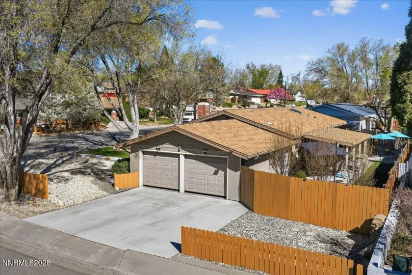 1890 Lander, Reno, Nevada 89509, 3 Bedrooms Bedrooms, ,2 BathroomsBathrooms,Residential,Residential,Lander,260003659