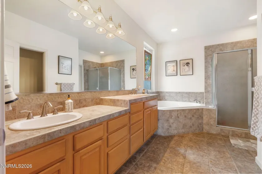 1824 Amberwood, Carson City, Nevada 89703, 3 Bedrooms Bedrooms, ,3 BathroomsBathrooms,Residential,Residential,Amberwood,260003668