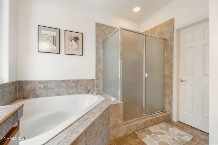 1824 Amberwood, Carson City, Nevada 89703, 3 Bedrooms Bedrooms, ,3 BathroomsBathrooms,Residential,Residential,Amberwood,260003668