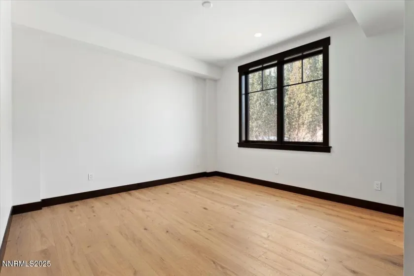 46 Beach Club, Stateline, Nevada 89449, 3 Bedrooms Bedrooms, ,3 BathroomsBathrooms,Residential,Residential,Beach Club,250058101