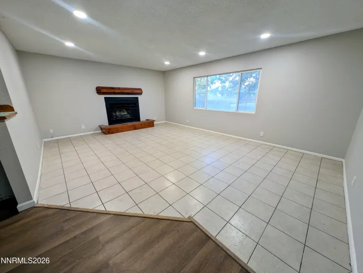 367 Connelly, Hawthorne, Nevada 89415, 4 Bedrooms Bedrooms, ,2 BathroomsBathrooms,Residential,Residential,Connelly,260003669