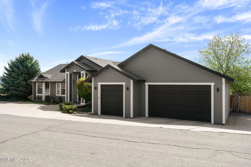 5520 High Rock, Sparks, Nevada 89431, 5 Bedrooms Bedrooms, ,3 BathroomsBathrooms,Residential,Residential,High Rock,260003672