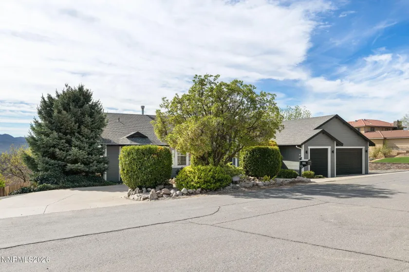 5520 High Rock, Sparks, Nevada 89431, 5 Bedrooms Bedrooms, ,3 BathroomsBathrooms,Residential,Residential,High Rock,260003672