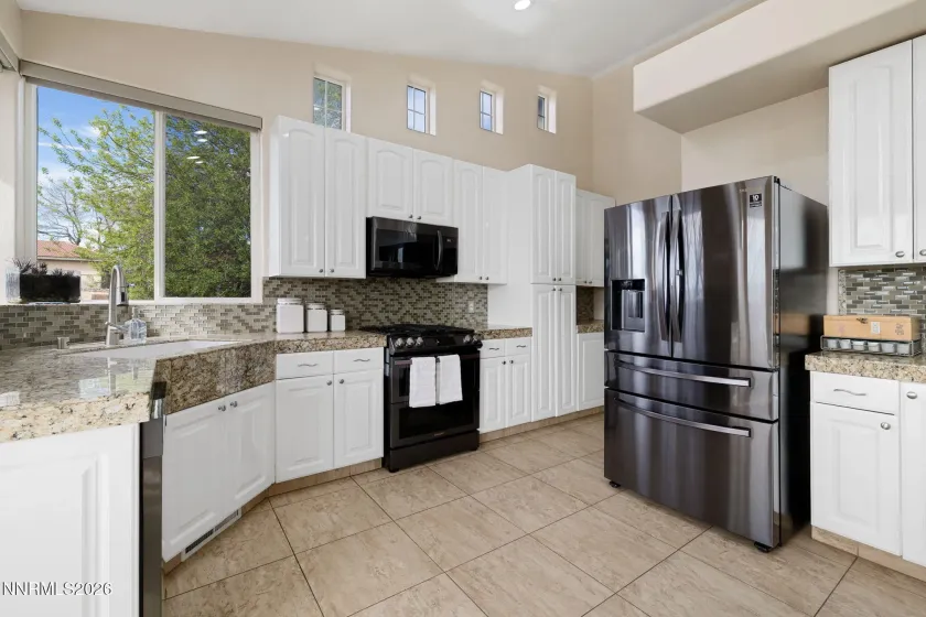 5520 High Rock, Sparks, Nevada 89431, 5 Bedrooms Bedrooms, ,3 BathroomsBathrooms,Residential,Residential,High Rock,260003672