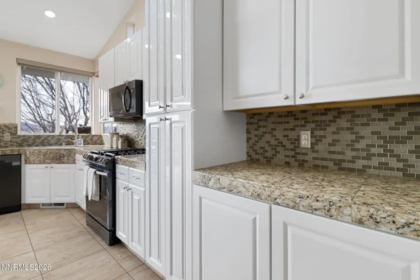 5520 High Rock, Sparks, Nevada 89431, 5 Bedrooms Bedrooms, ,3 BathroomsBathrooms,Residential,Residential,High Rock,260003672