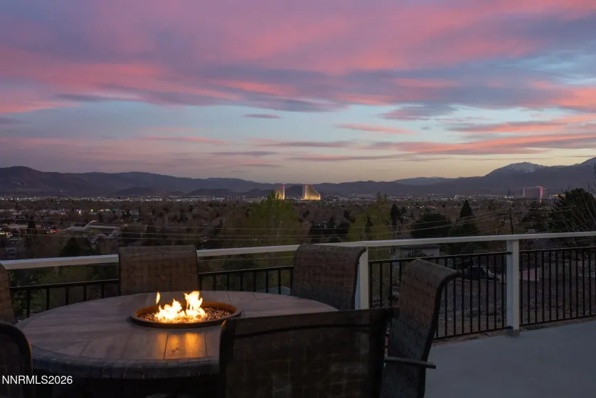 5520 High Rock, Sparks, Nevada 89431, 5 Bedrooms Bedrooms, ,3 BathroomsBathrooms,Residential,Residential,High Rock,260003672