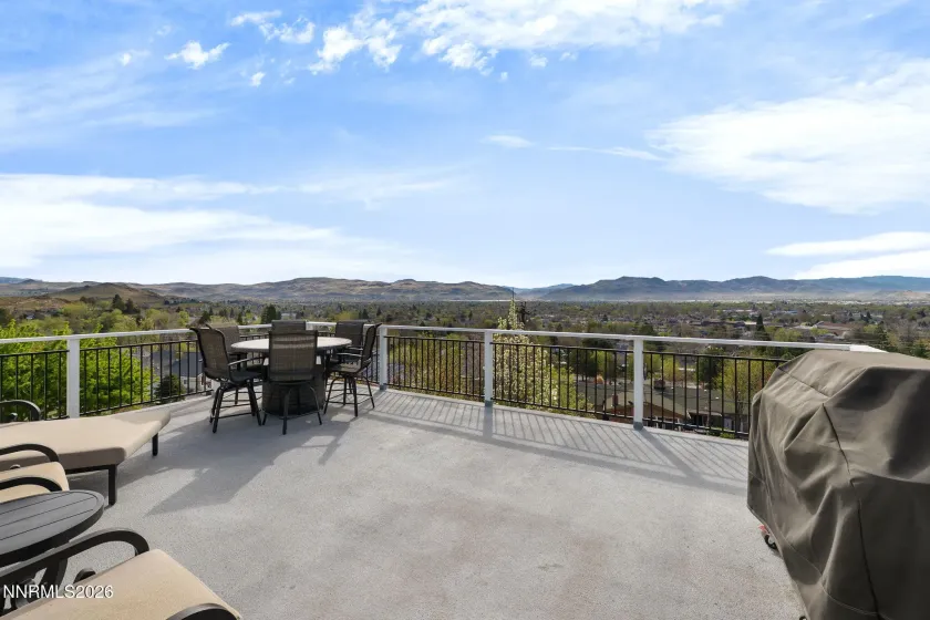 5520 High Rock, Sparks, Nevada 89431, 5 Bedrooms Bedrooms, ,3 BathroomsBathrooms,Residential,Residential,High Rock,260003672