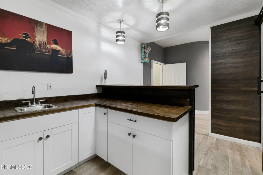 5520 High Rock, Sparks, Nevada 89431, 5 Bedrooms Bedrooms, ,3 BathroomsBathrooms,Residential,Residential,High Rock,260003672