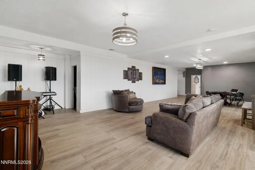 5520 High Rock, Sparks, Nevada 89431, 5 Bedrooms Bedrooms, ,3 BathroomsBathrooms,Residential,Residential,High Rock,260003672