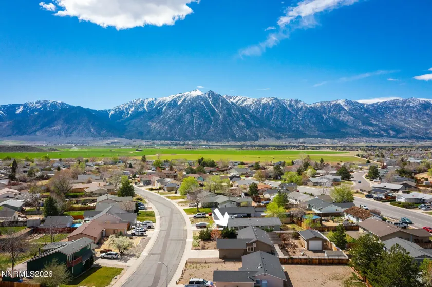 1336 Honeybee, Gardnerville, Nevada 89460, 3 Bedrooms Bedrooms, ,2 BathroomsBathrooms,Residential,Residential,Honeybee,260003676