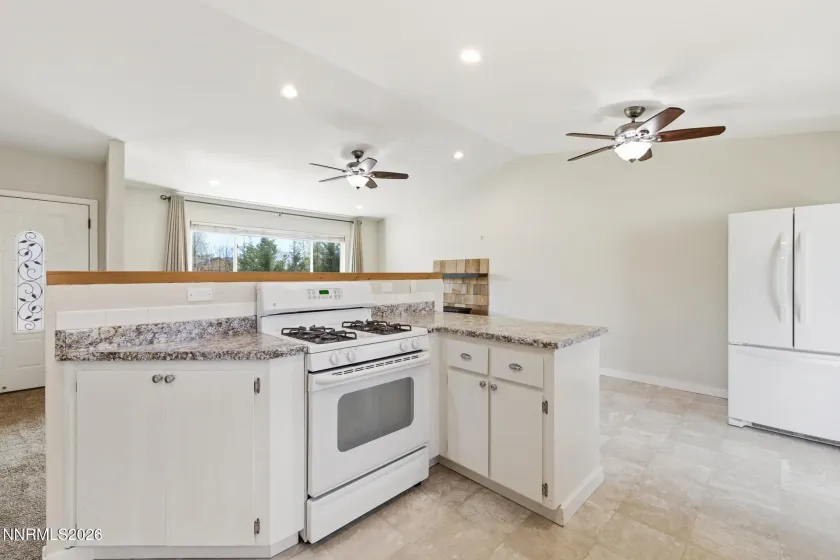 1336 Honeybee, Gardnerville, Nevada 89460, 3 Bedrooms Bedrooms, ,2 BathroomsBathrooms,Residential,Residential,Honeybee,260003676