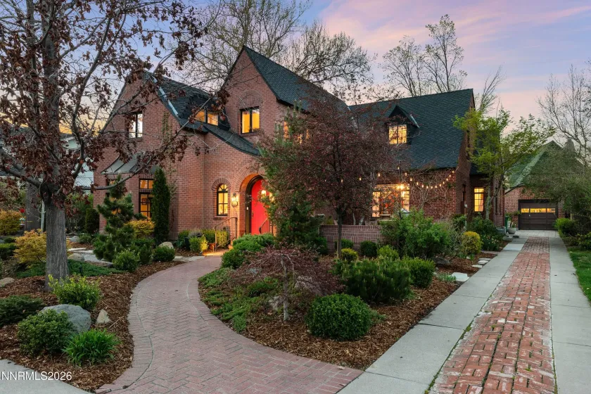 581 Ridge, Reno, Nevada 89501, 4 Bedrooms Bedrooms, ,3 BathroomsBathrooms,Residential,Residential,Ridge,260003678