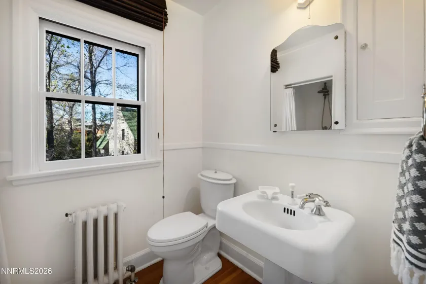 581 Ridge, Reno, Nevada 89501, 4 Bedrooms Bedrooms, ,3 BathroomsBathrooms,Residential,Residential,Ridge,260003678