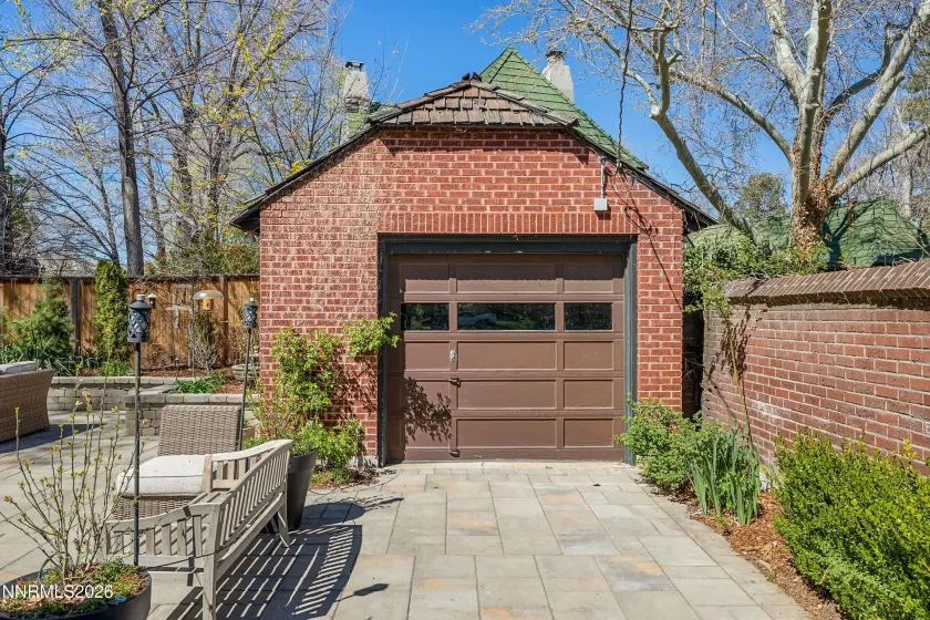 581 Ridge, Reno, Nevada 89501, 4 Bedrooms Bedrooms, ,3 BathroomsBathrooms,Residential,Residential,Ridge,260003678