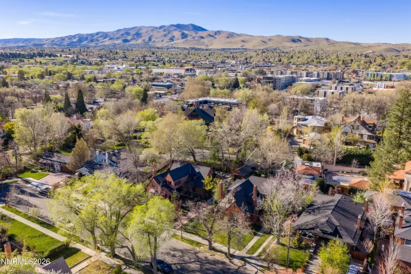 581 Ridge, Reno, Nevada 89501, 4 Bedrooms Bedrooms, ,3 BathroomsBathrooms,Residential,Residential,Ridge,260003678