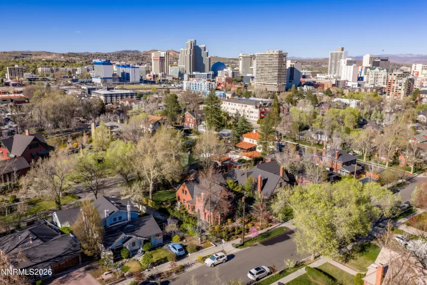 581 Ridge, Reno, Nevada 89501, 4 Bedrooms Bedrooms, ,3 BathroomsBathrooms,Residential,Residential,Ridge,260003678