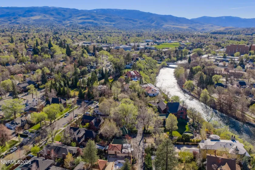 581 Ridge, Reno, Nevada 89501, 4 Bedrooms Bedrooms, ,3 BathroomsBathrooms,Residential,Residential,Ridge,260003678