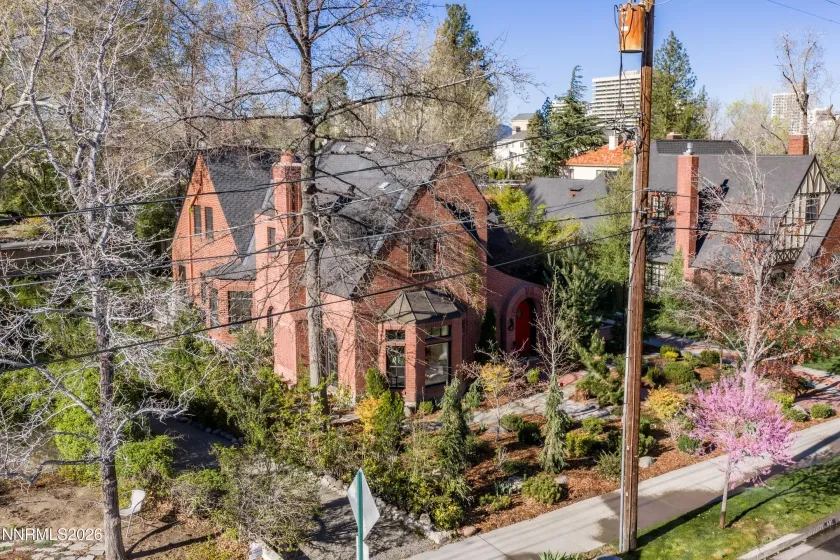 581 Ridge, Reno, Nevada 89501, 4 Bedrooms Bedrooms, ,3 BathroomsBathrooms,Residential,Residential,Ridge,260003678