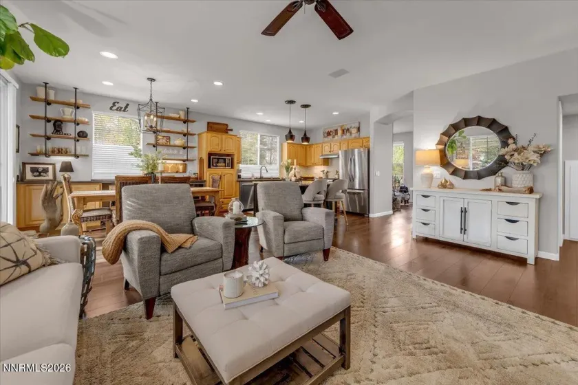 1045 Greenwich, Reno, Nevada 89519, 3 Bedrooms Bedrooms, ,3 BathroomsBathrooms,Residential,Residential,Greenwich,260003685