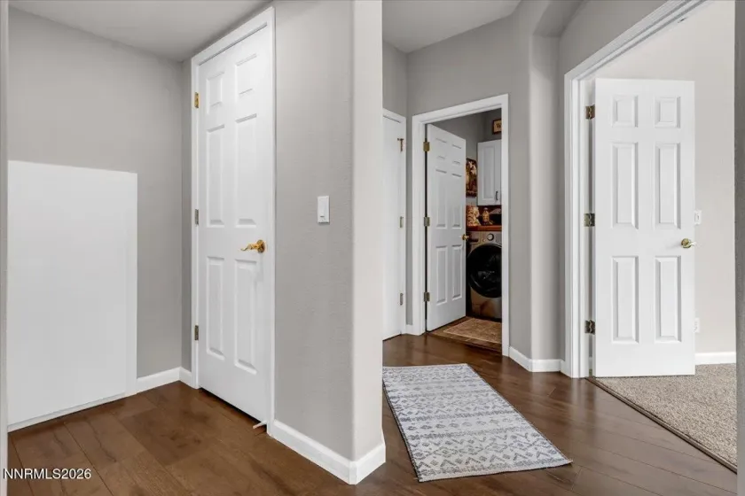 1045 Greenwich, Reno, Nevada 89519, 3 Bedrooms Bedrooms, ,3 BathroomsBathrooms,Residential,Residential,Greenwich,260003685