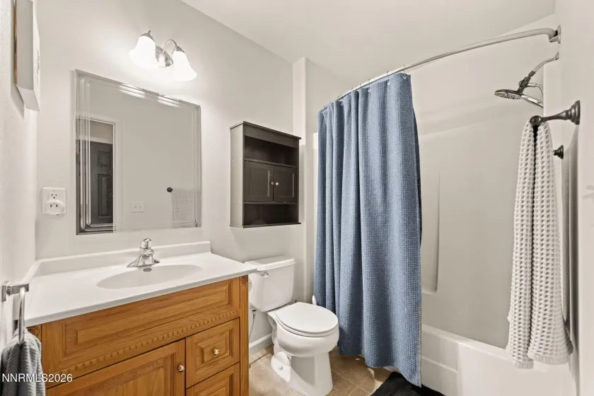 794 Karry, Fallon, Nevada 89406, 3 Bedrooms Bedrooms, ,2 BathroomsBathrooms,Residential,Residential,Karry,260003656