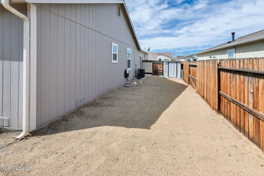 794 Karry, Fallon, Nevada 89406, 3 Bedrooms Bedrooms, ,2 BathroomsBathrooms,Residential,Residential,Karry,260003656