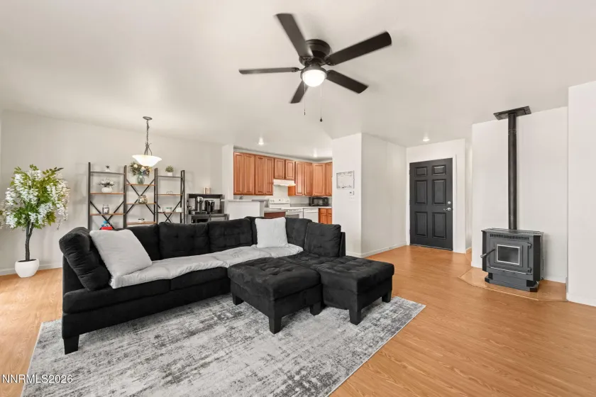 794 Karry, Fallon, Nevada 89406, 3 Bedrooms Bedrooms, ,2 BathroomsBathrooms,Residential,Residential,Karry,260003656