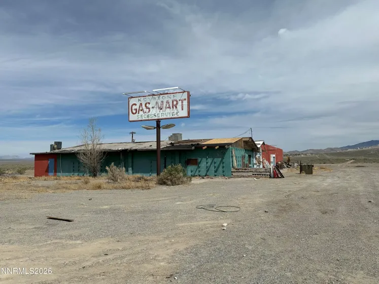 6735 Nevada 361, Gabbs, Nevada 89409, ,Commercial Sale,Residential,Nevada 361,260003691