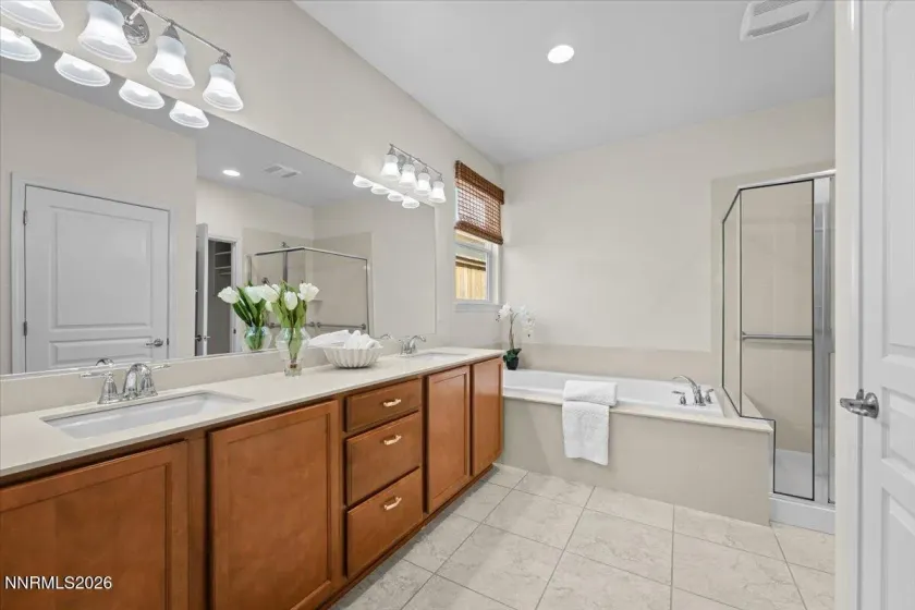 1165 Sugar Creek, Reno, Nevada 89523, 2 Bedrooms Bedrooms, ,2 BathroomsBathrooms,Residential,Residential,Sugar Creek,260003696