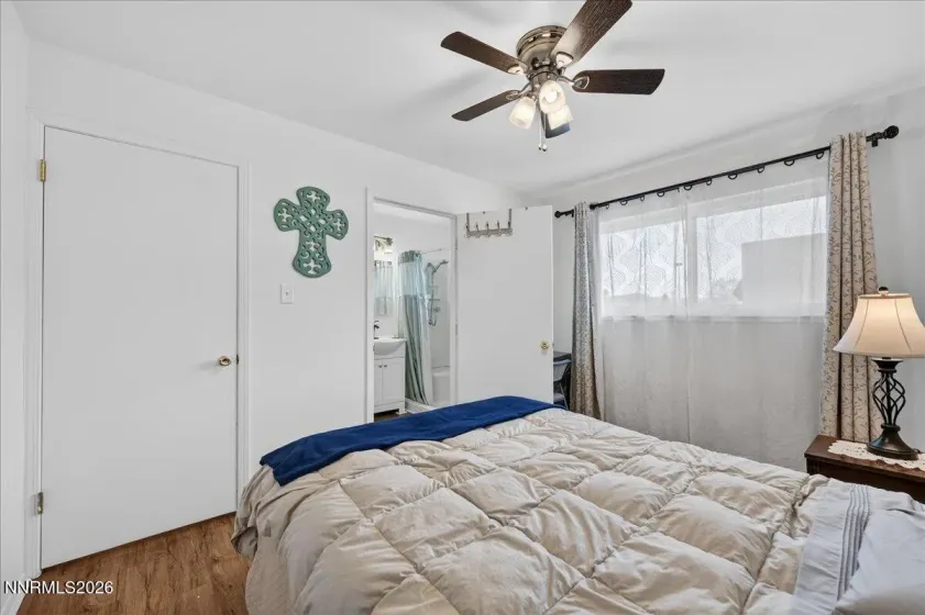 1945 4th, Sparks, Nevada 89431, 2 Bedrooms Bedrooms, ,1 BathroomBathrooms,Residential,Residential,4th,260003697