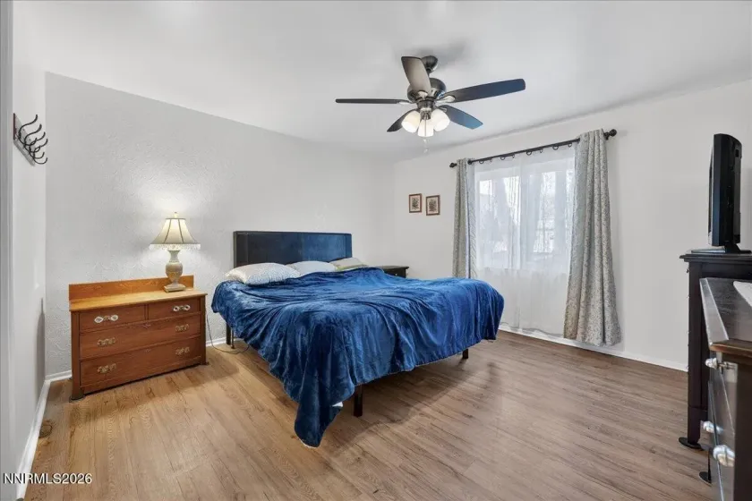 1945 4th, Sparks, Nevada 89431, 2 Bedrooms Bedrooms, ,1 BathroomBathrooms,Residential,Residential,4th,260003697