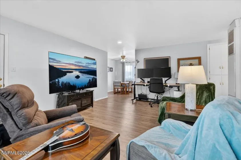 1945 4th, Sparks, Nevada 89431, 2 Bedrooms Bedrooms, ,1 BathroomBathrooms,Residential,Residential,4th,260003697